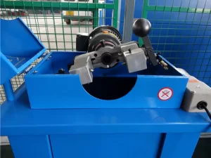 hydraulic hose skiving tool